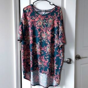 LuLaRoe short sleeve high/low top large green with red cream print throughout